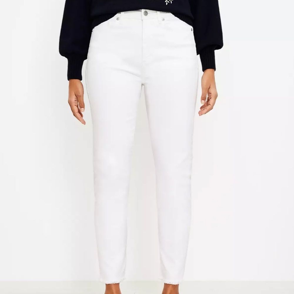 Loft petite Curvy Frayed Skinny Jeans In White